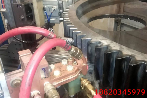 ���l���C��Ҋ�������͹���