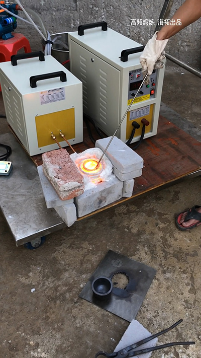 35KW高頻熔煉爐金銀銅鐵金屬融化設(shè)備