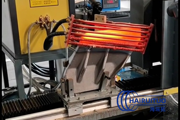 超音頻感應(yīng)加熱設(shè)備加熱爐對(duì)工件恒溫加熱淬火