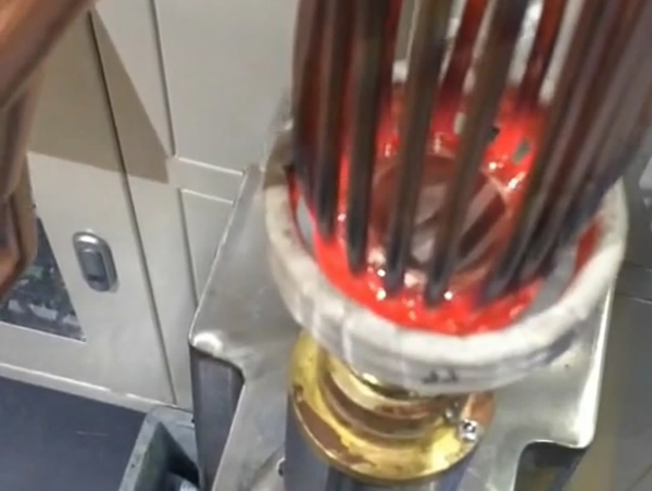 分配器銅管高頻焊接,高頻焊機(jī)在線焊接銅管