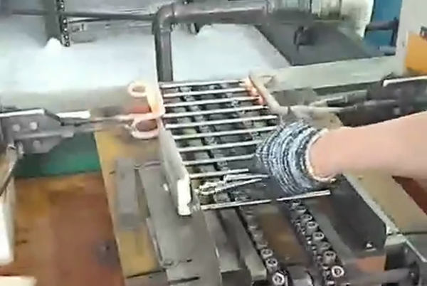 �ƗU���l�Ԅӻ��ӟ����O(sh��)��