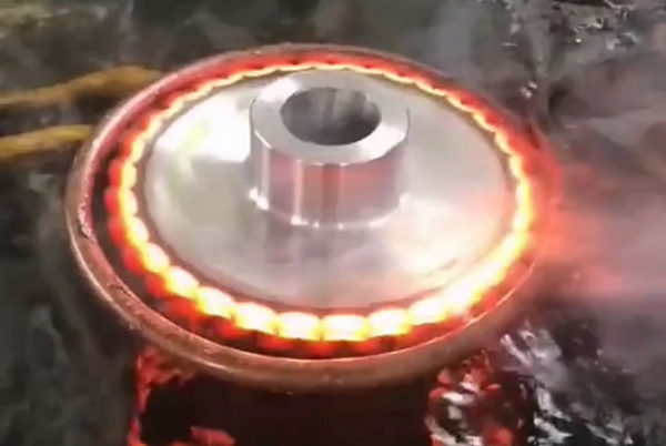 自動化齒輪淬火設(shè)備高頻數(shù)控淬火機(jī)床