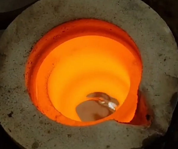 �����@С���۟��t�ضȰ��yһ���M(j��n)ȥ���ڻ���