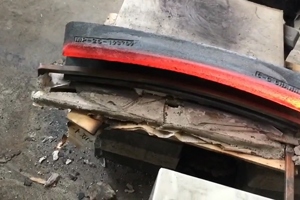 �����T��40�j(lu��)�����ھ��˻�-���l�Б�(y��ng)�˻��O(sh��)��