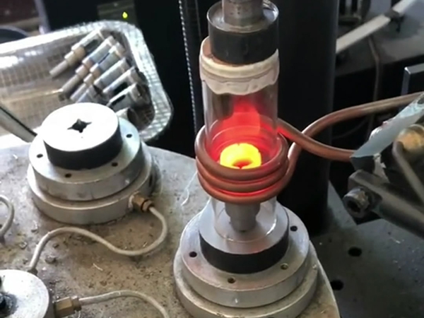 �_�����@�^�Ͻ𺸽��ø��l���C(j��)