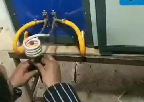 超音頻感應(yīng)加熱設(shè)備棒料加熱試產(chǎn)測試