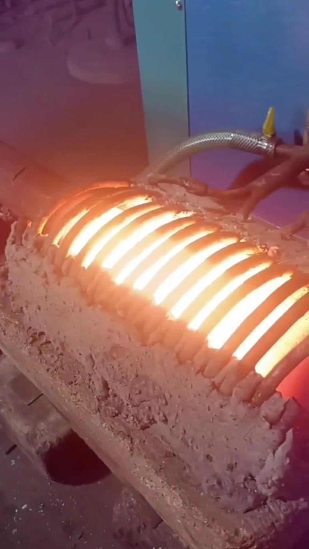 中頻感應(yīng)加熱設(shè)備-棒料加熱爐