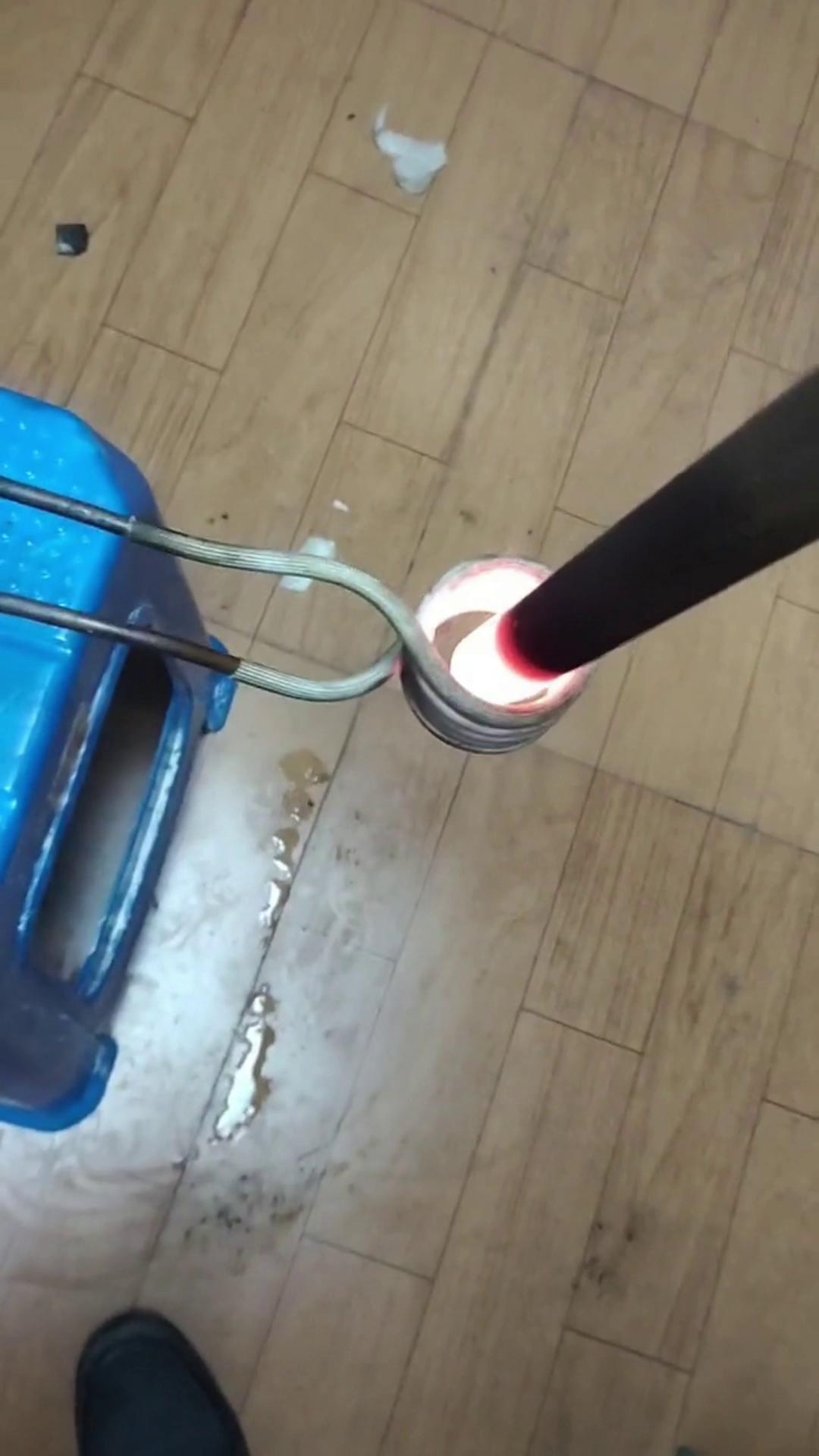 拋棄燃油煤炭加熱方式-使用電磁高頻加熱機(jī)-安全環(huán)保加熱快