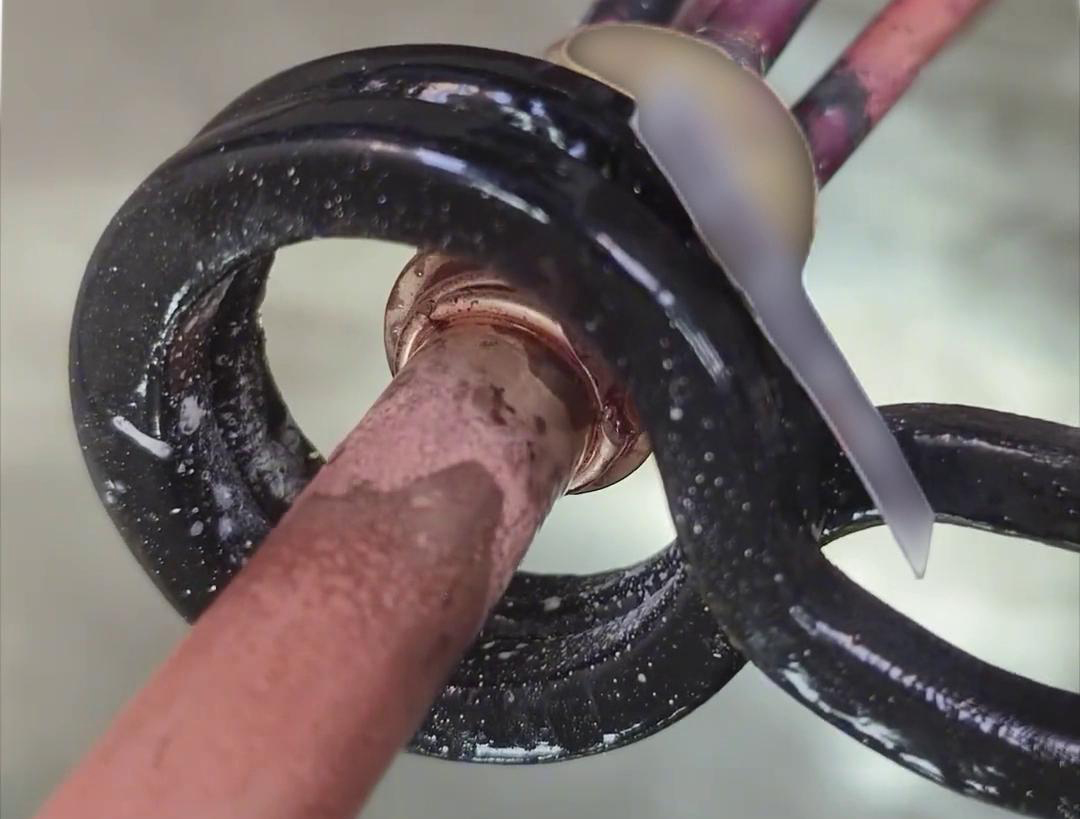 手持式高頻焊機(jī)：分液器銅管焊接的多面手