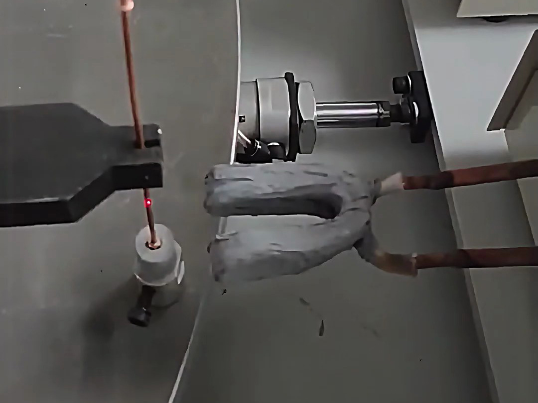 雙工位銅管焊接設(shè)備在工廠生產(chǎn)中的應用實踐