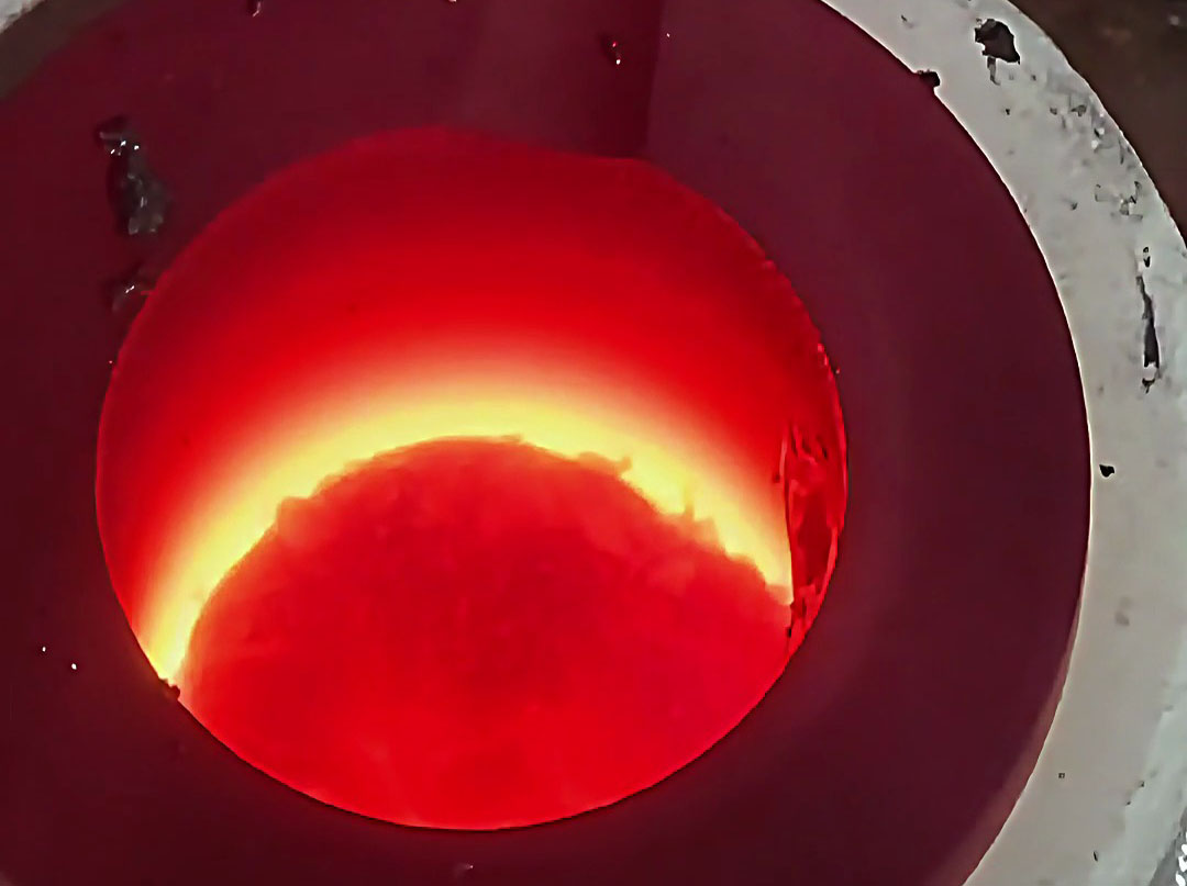 海拓小型高頻熔煉爐：適配三元催化器類金屬粉末熔煉，分離需搭配后續(xù)處理