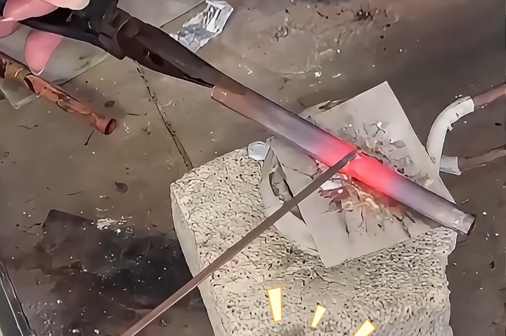 粉絲要的普通款高頻焊機(jī)銅管平焊案例來了！輕松實(shí)現(xiàn)穩(wěn)定焊接