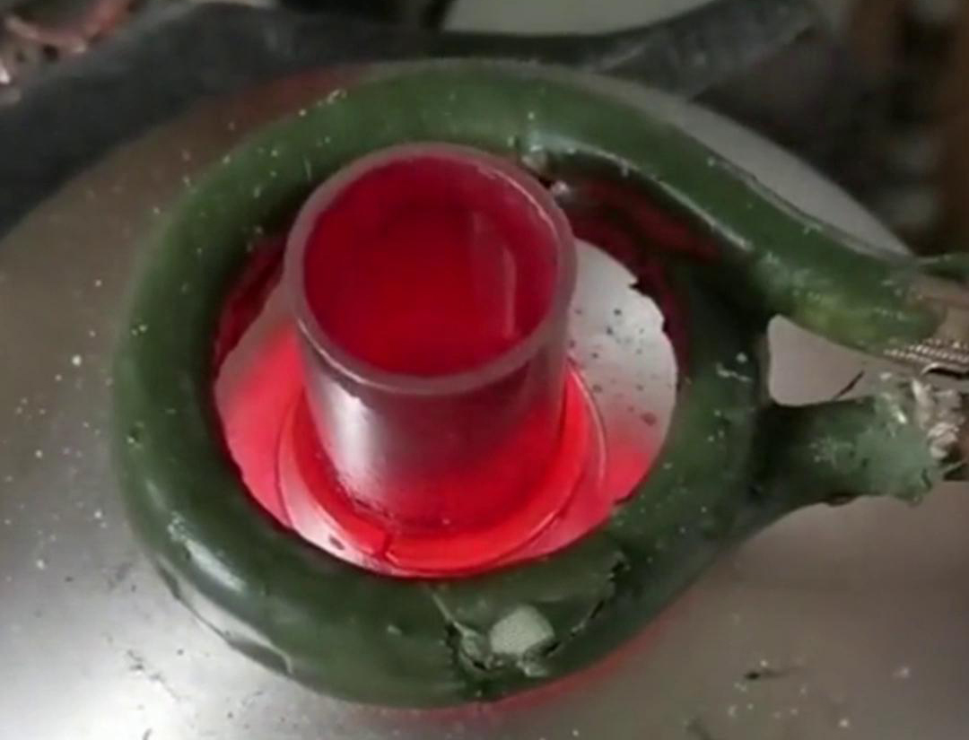 高頻焊機(jī)，不單純只是焊接銅管鋁管，還可以焊接不銹鋼鐵更各類異種金屬釬焊