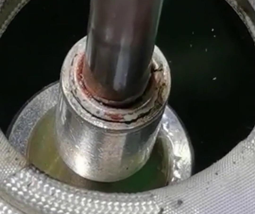 高頻機(jī)焊接銅鋁管是一種有效的焊接方法，但要注意工藝規(guī)范和焊接技巧