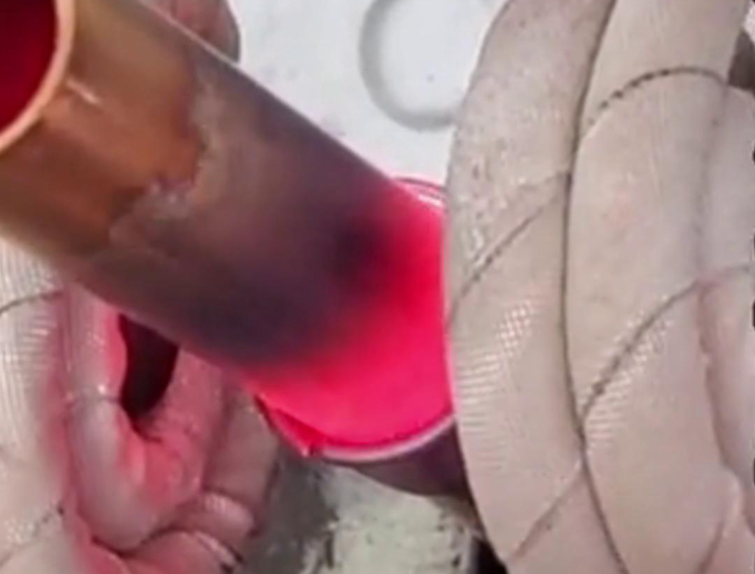 手持式高頻機(jī)焊接銅管，U 型開口線圈焊接，輕松搞定！