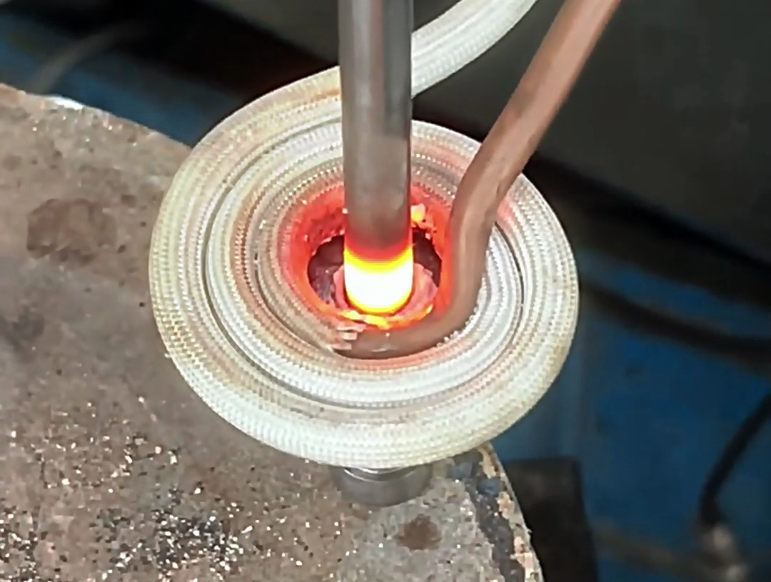 使用高頻焊接設備焊接不銹鋼管