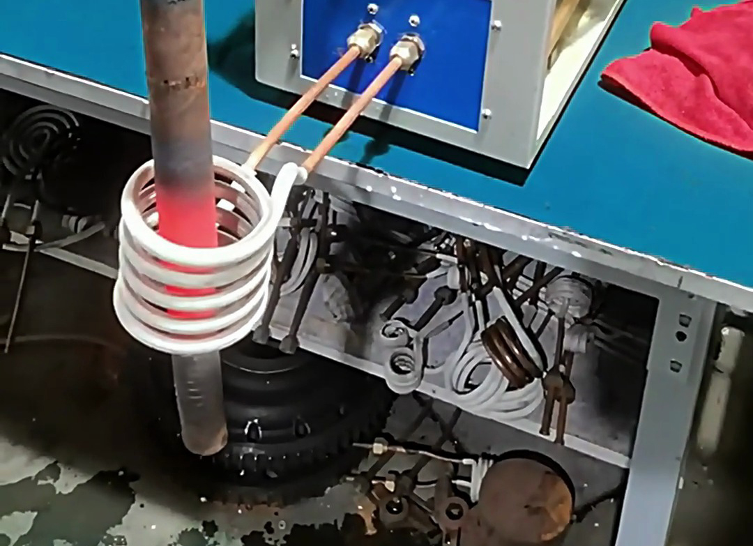 高頻感應(yīng)加熱機(jī)實(shí)現(xiàn)時(shí)間、功率、溫度的靈活控制