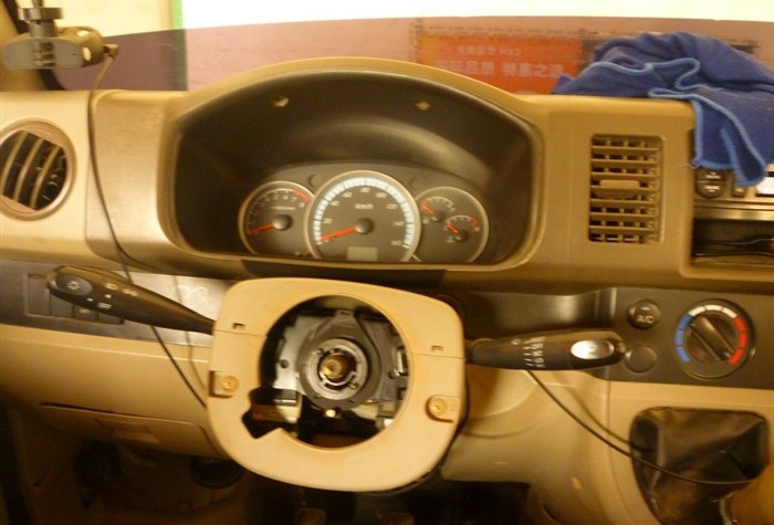 更換方向機(jī)油封圖解2